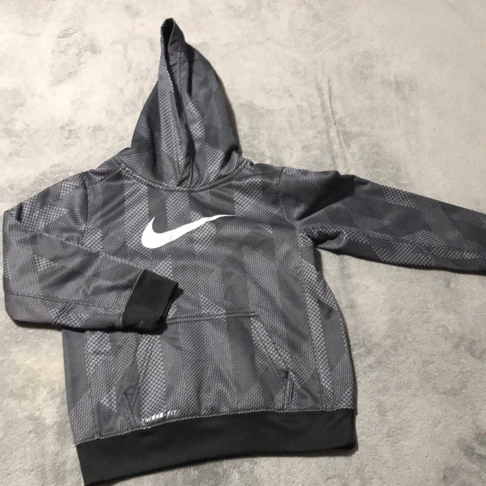 Nike pullover sweater